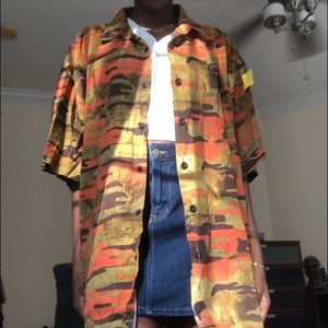 🆕 OVERSIZED THRIFTED CAMO BUTTON-UP TOP
